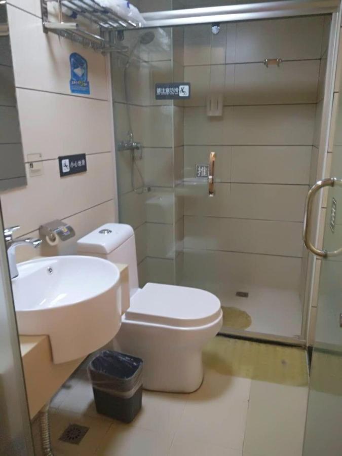 7天酒店·长沙银盆岭六沟垅地铁站店（原湘雅附三店） 外观 照片